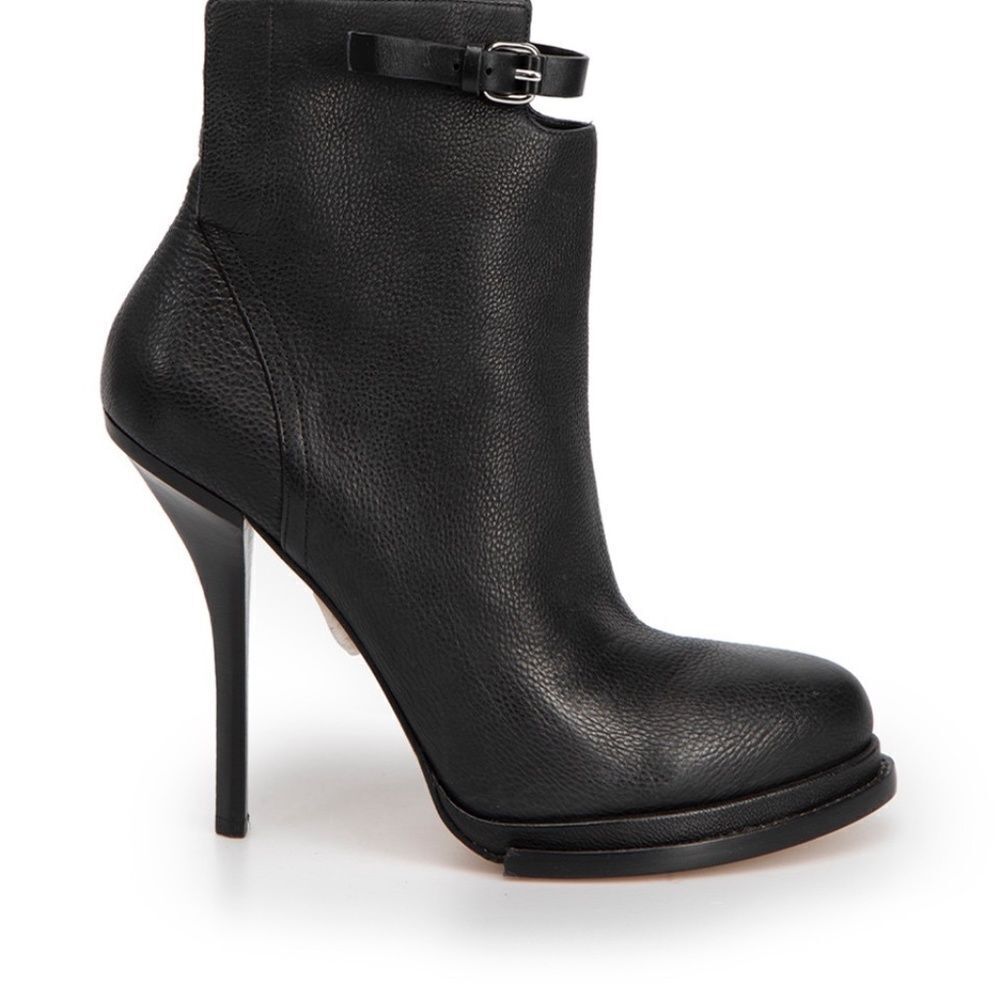 Alexander Wang Aymeline Black Leather Stiletto Heel Ankle Booties Sz‎ 39/US 9